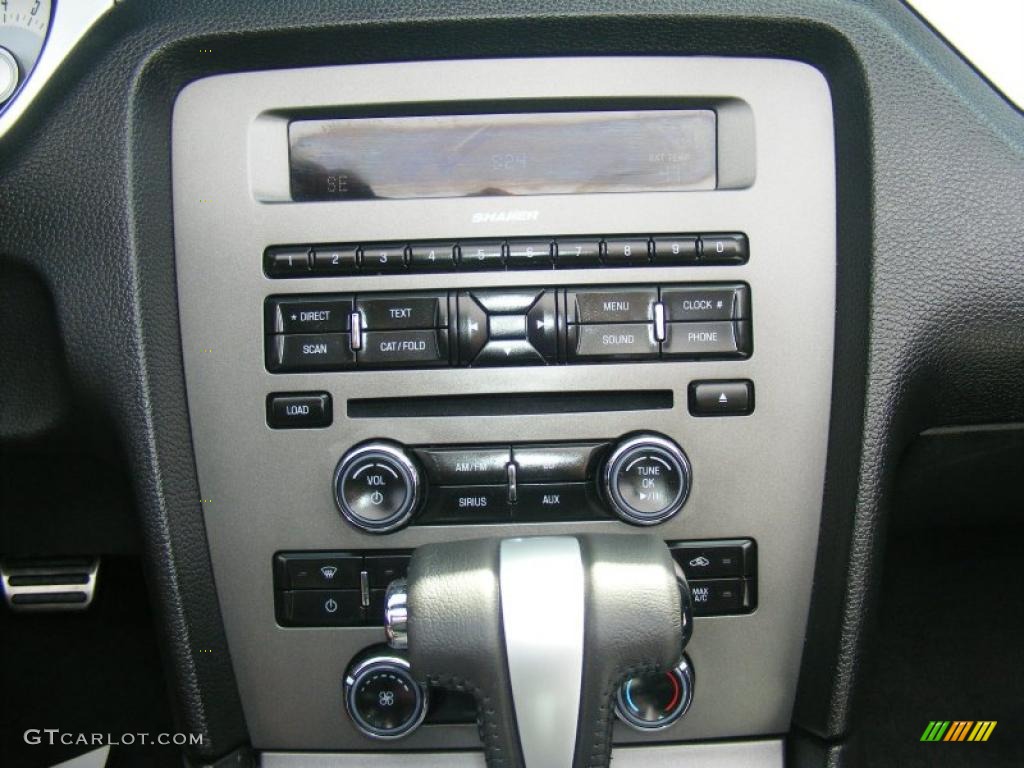 2011 Ford Mustang GT Premium Convertible Controls Photo #47203298