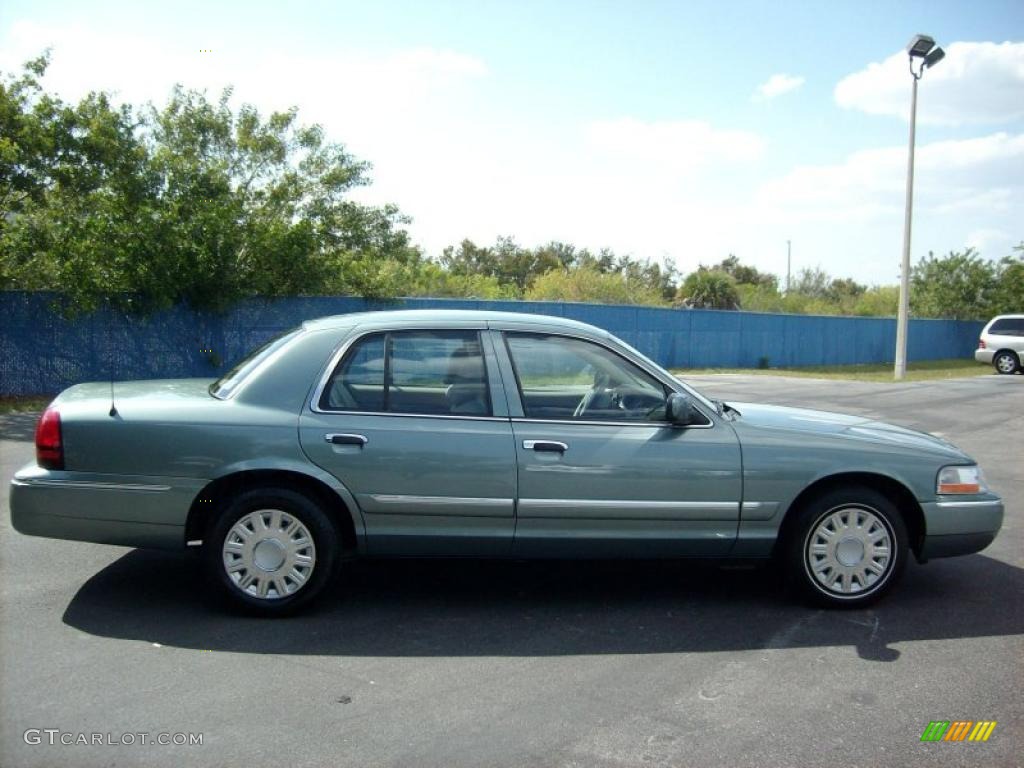 Light Tundra Metallic 2005 Mercury Grand Marquis GS Exterior Photo #47203394