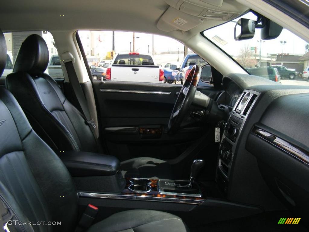 Dark Slate Gray Interior 2008 Chrysler 300 C HEMI Photo #47204033