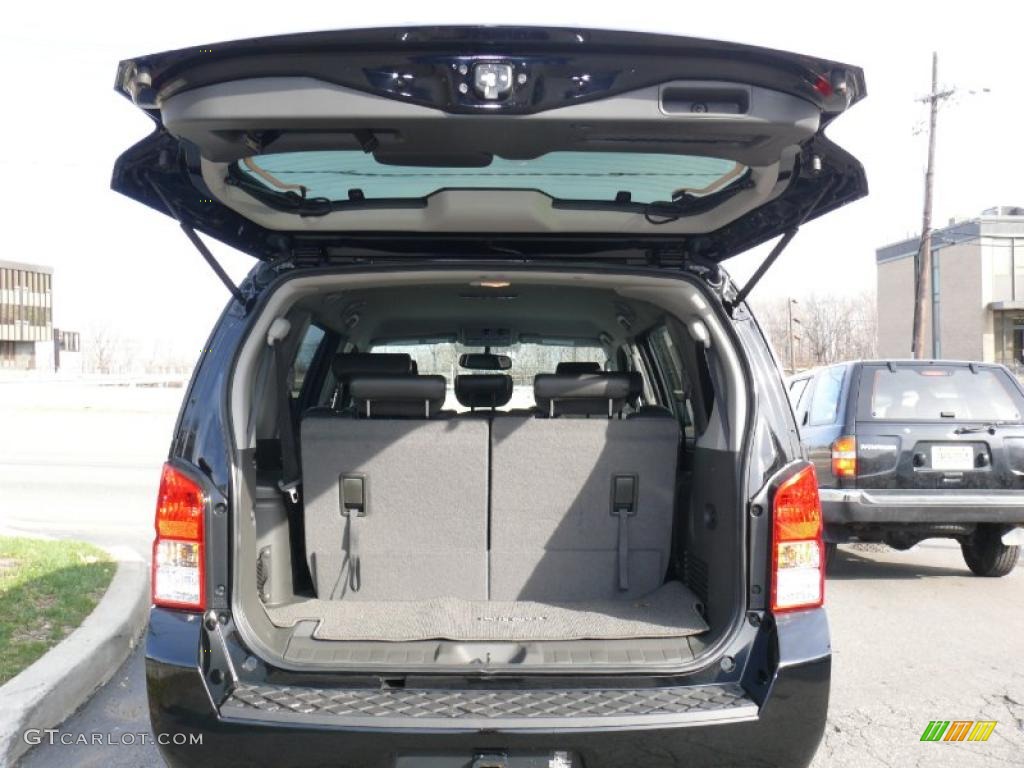 2011 Nissan Pathfinder Silver 4x4 Trunk Photo #47205110