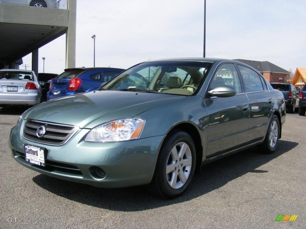 Mystic Emerald Green Nissan Altima