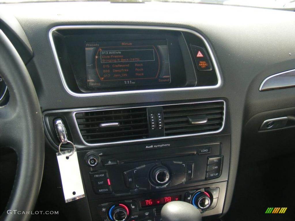 2009 Audi Q5 3.2 Premium quattro Controls Photo #47205335