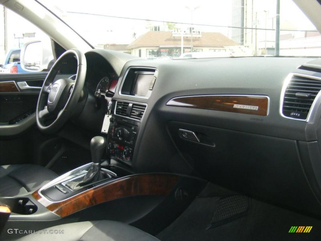 2009 Q5 3.2 Premium quattro - Ice Silver Metallic / Black photo #26