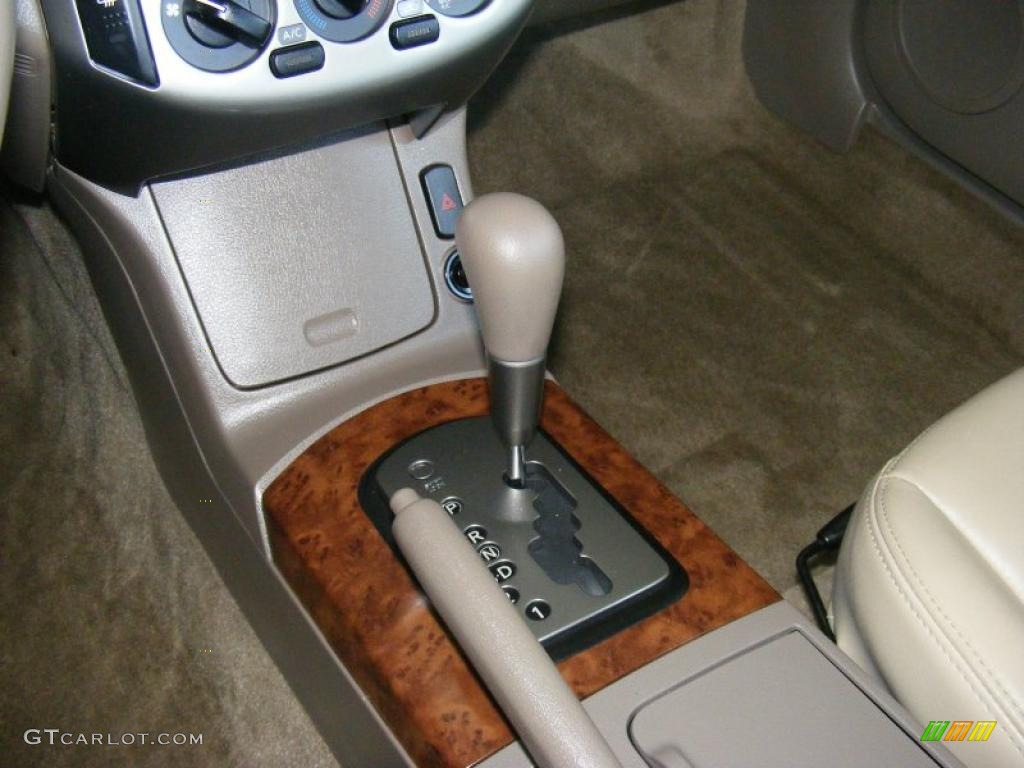 2003 Nissan Altima 2.5 SL Transmission Photos