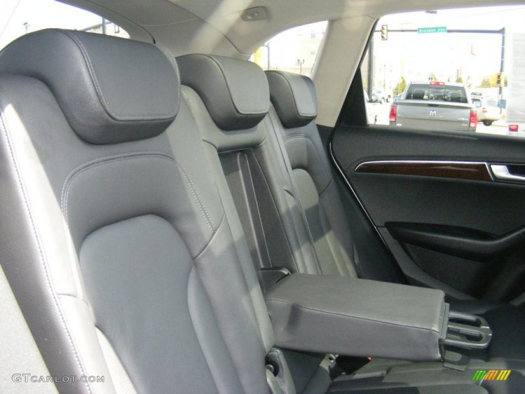 2009 Q5 3.2 Premium quattro - Ice Silver Metallic / Black photo #31