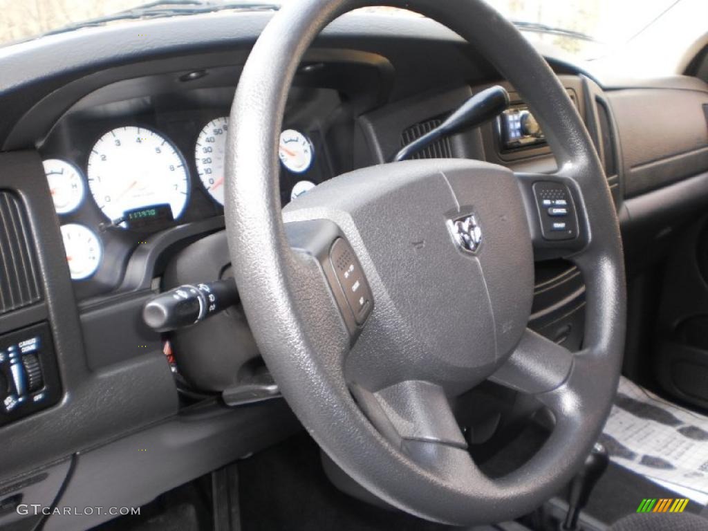 2004 Ram 1500 SLT Quad Cab 4x4 - Graphite Metallic / Dark Slate Gray photo #16