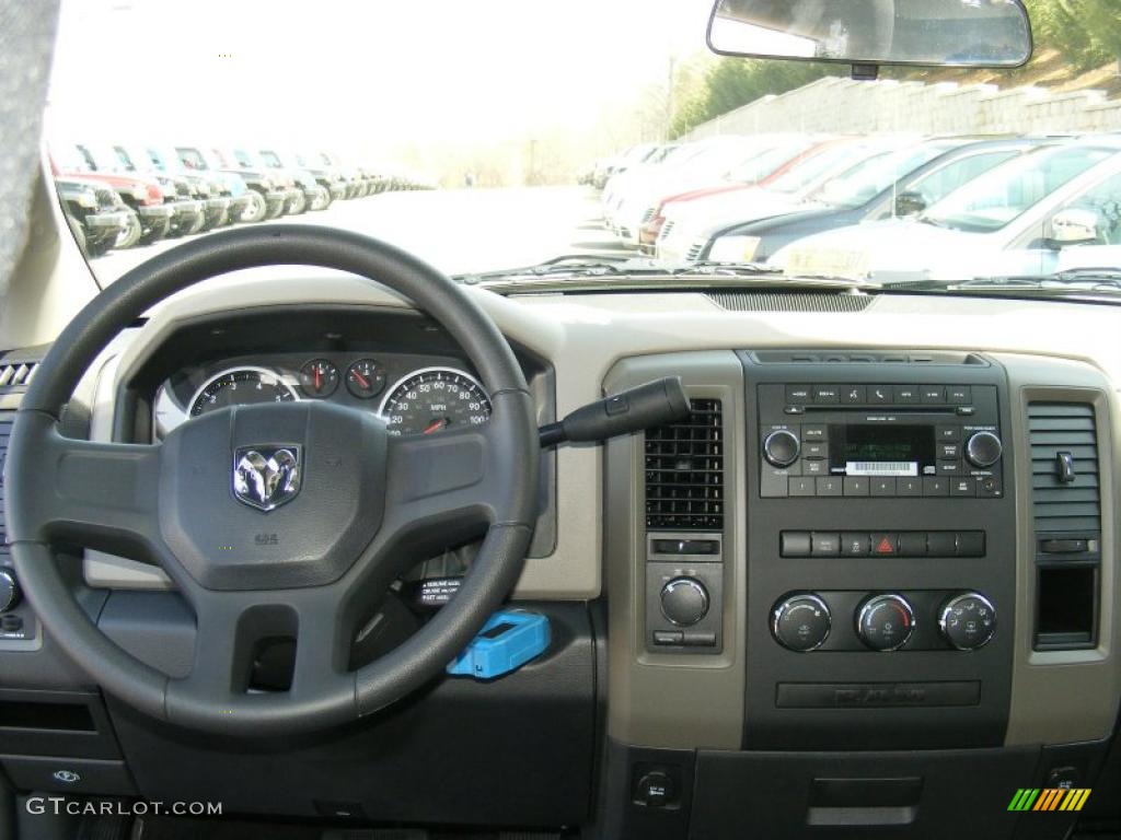 2011 Dodge Ram 1500 ST Crew Cab 4x4 Dashboard Photos