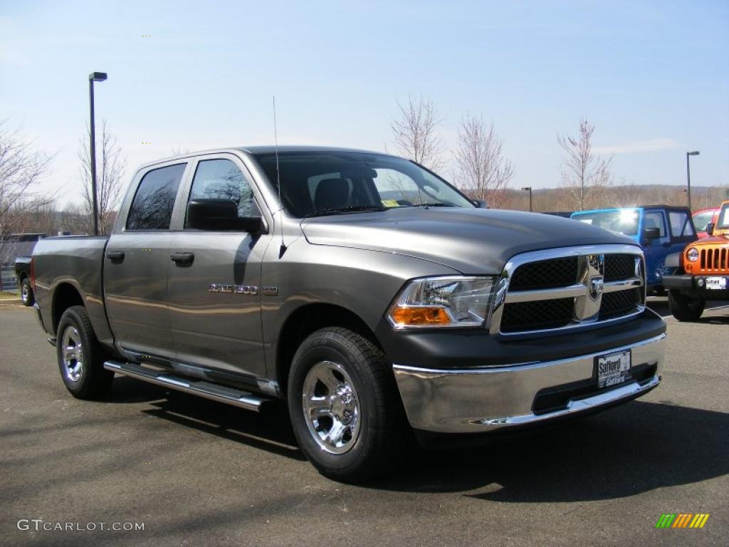 2011 Ram 1500 ST Crew Cab 4x4 - Mineral Gray Metallic / Dark Slate Gray/Medium Graystone photo #2