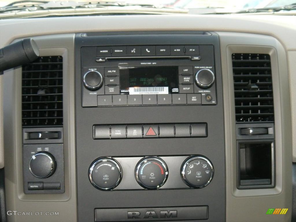 2011 Dodge Ram 1500 ST Crew Cab 4x4 Controls Photo #47206679