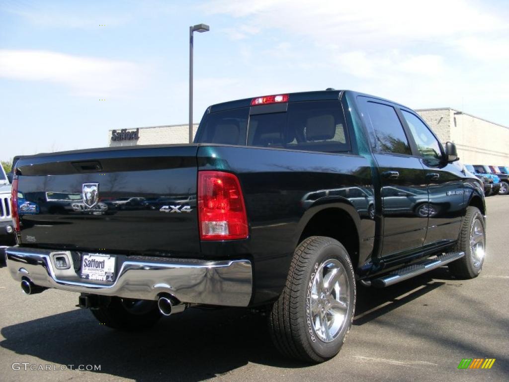 2011 Ram 1500 Big Horn Crew Cab 4x4 - Hunter Green Pearl / Light Pebble Beige/Bark Brown photo #3