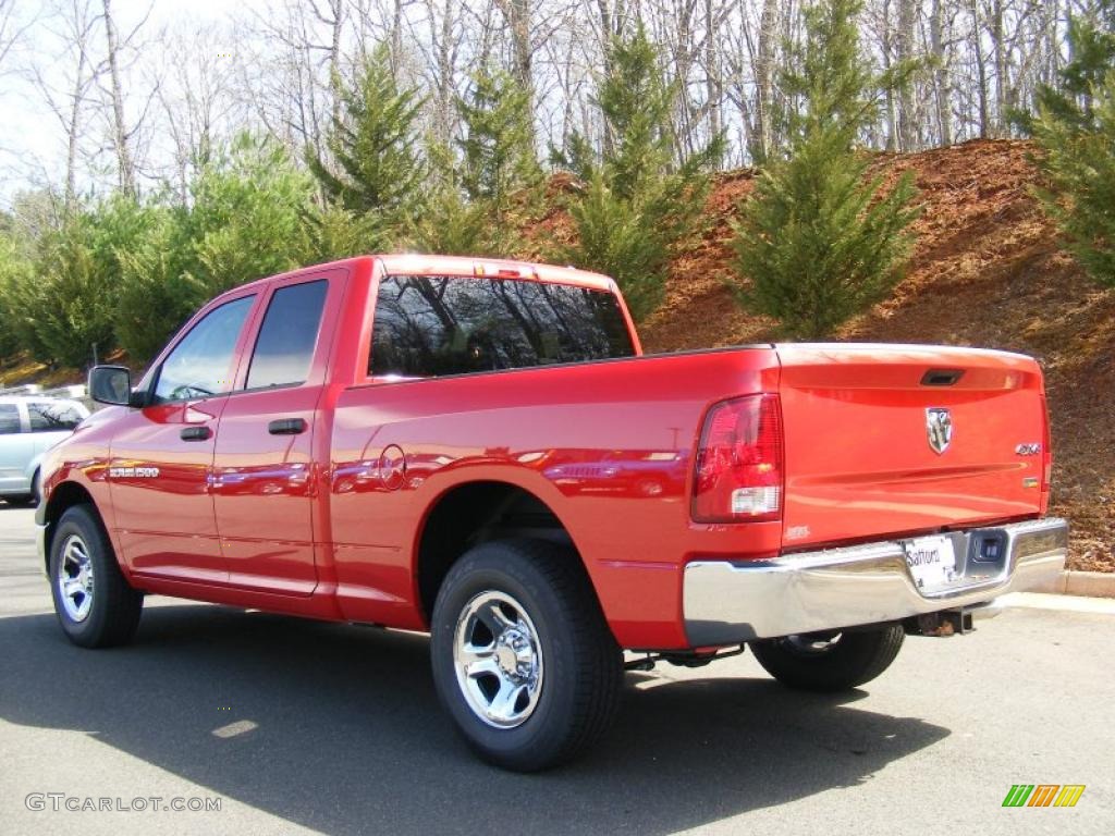 2011 Ram 1500 ST Quad Cab 4x4 - Flame Red / Dark Slate Gray/Medium Graystone photo #4