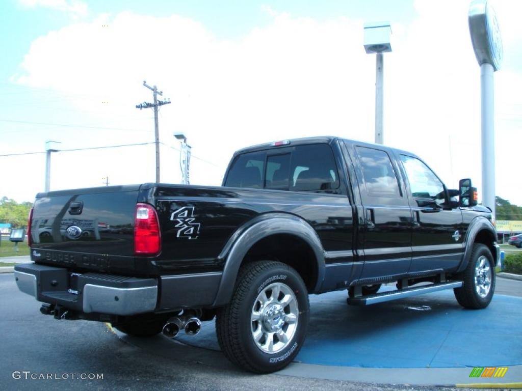 Tuxedo Black Metallic 2011 Ford F250 Super Duty Lariat Crew Cab 4x4 Exterior Photo #47207711