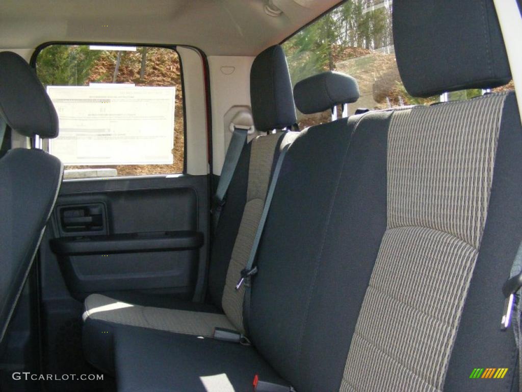 2011 Ram 1500 ST Quad Cab 4x4 - Deep Cherry Red Crystal Pearl / Dark Slate Gray/Medium Graystone photo #7