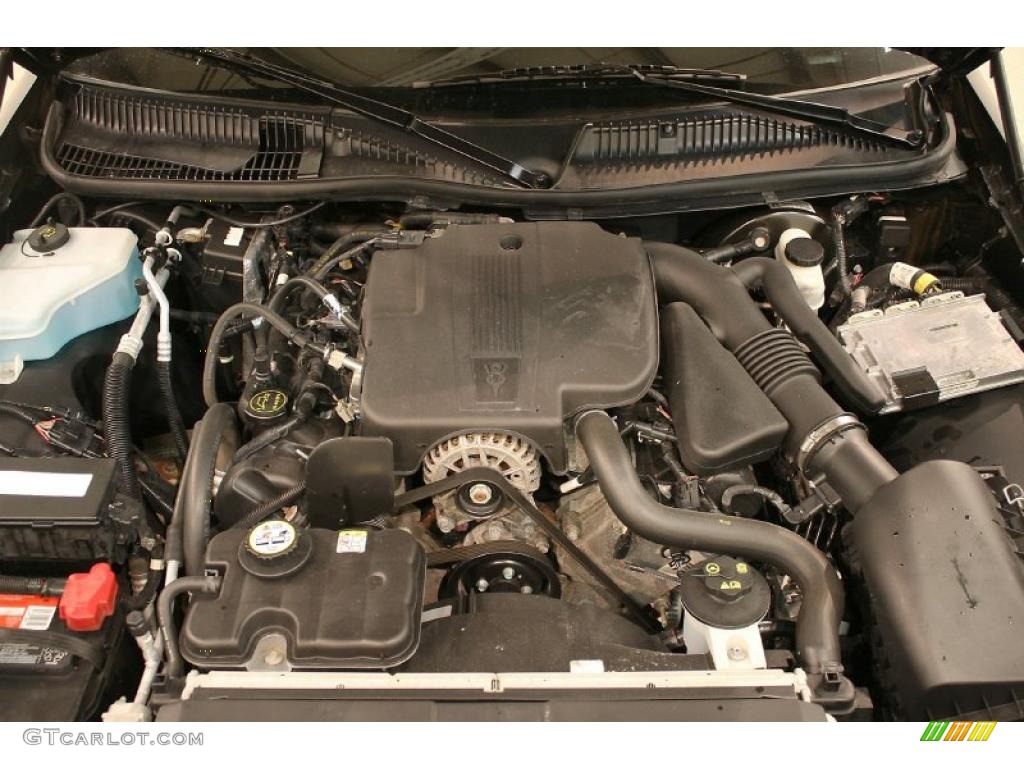 2007 Lincoln Town Car Designer 4.6 Liter SOHC 16-Valve V8 Engine Photo #47209595