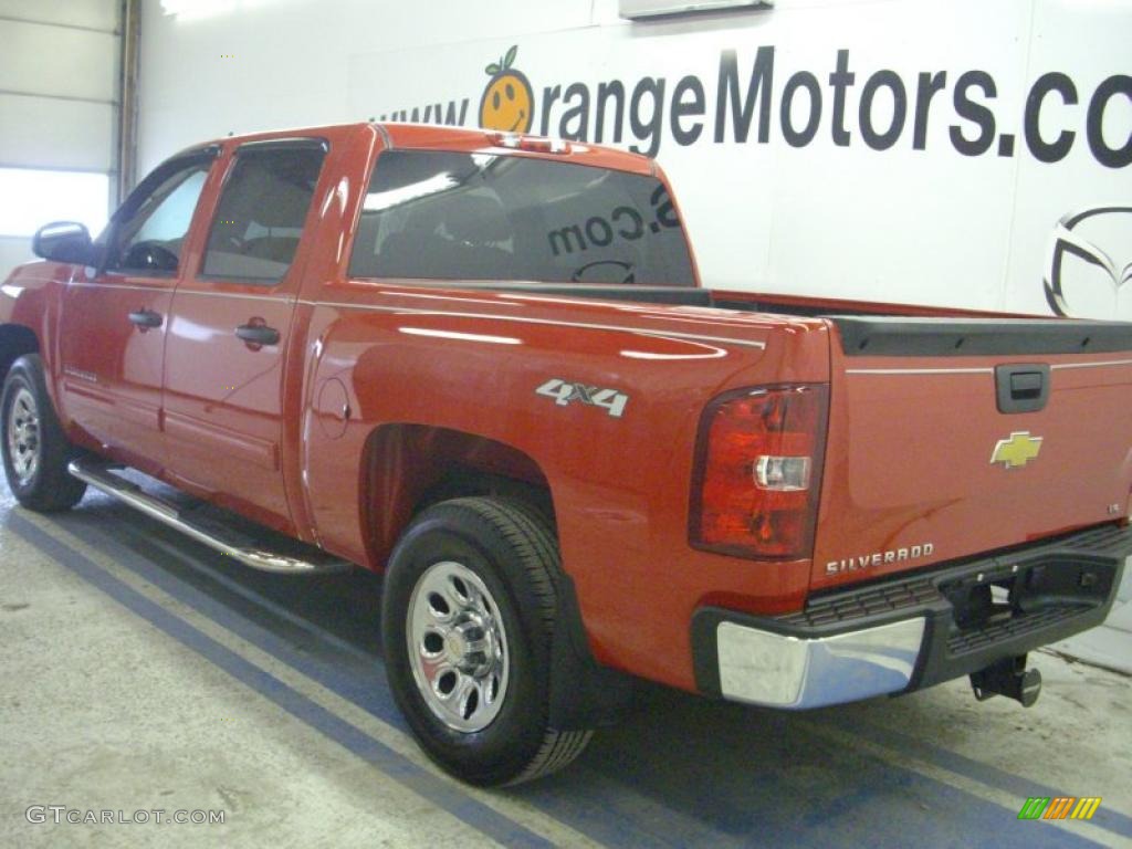 2009 Silverado 1500 LS Crew Cab 4x4 - Victory Red / Dark Titanium photo #7