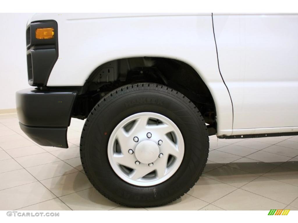 2011 Ford E Series Van E250 XL Cargo Wheel Photo #47209922