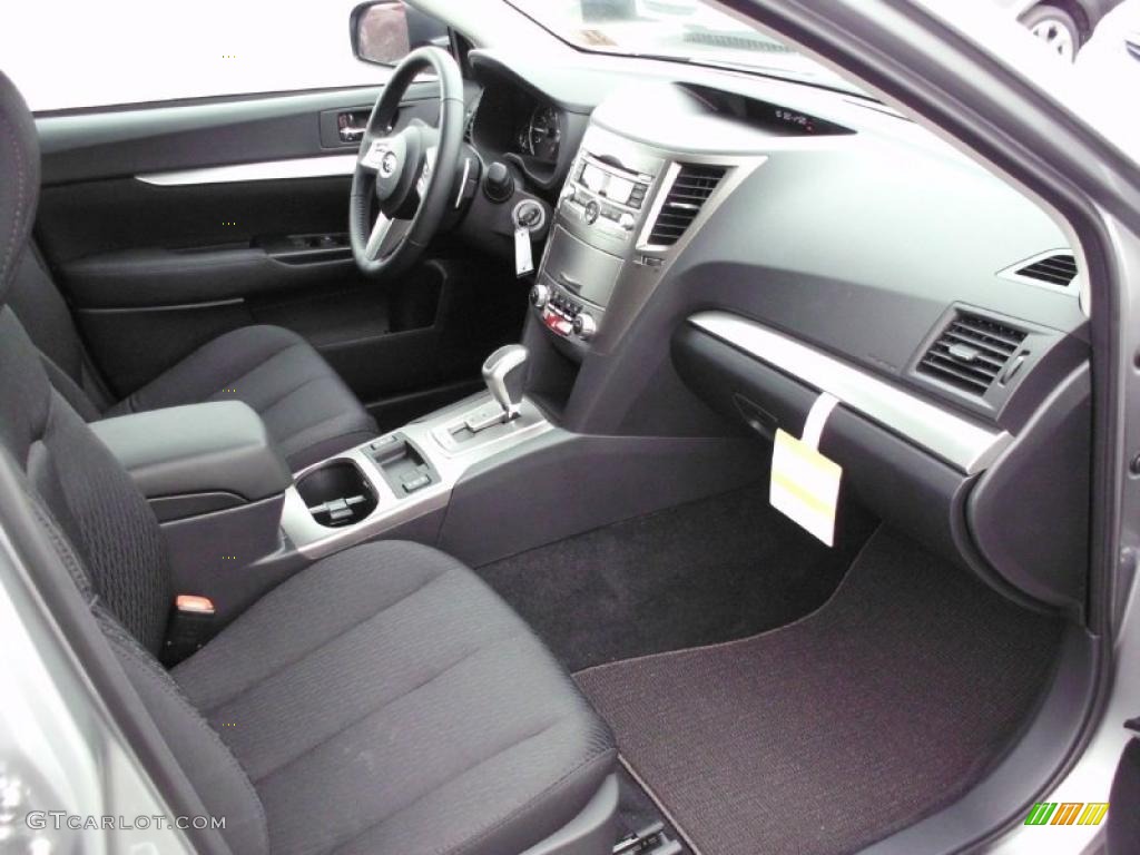 Off Black Interior 2011 Subaru Outback 2.5i Premium Wagon Photo #47211140