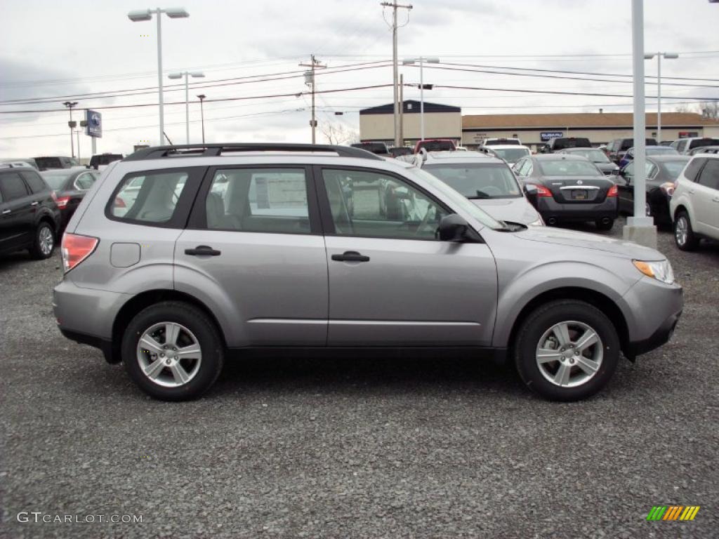 2011 Forester 2.5 X - Steel Silver Metallic / Platinum photo #11