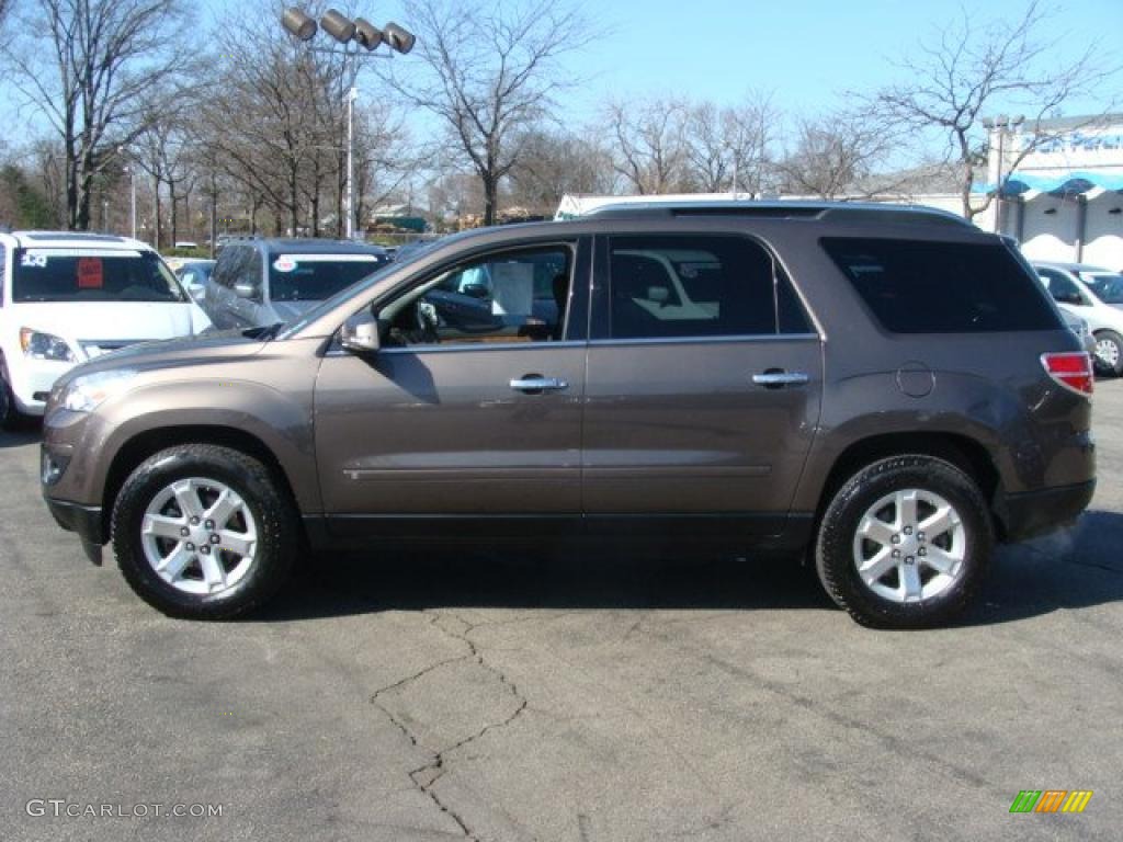 Cocoa 2008 Saturn Outlook XR AWD Exterior Photo #47212079