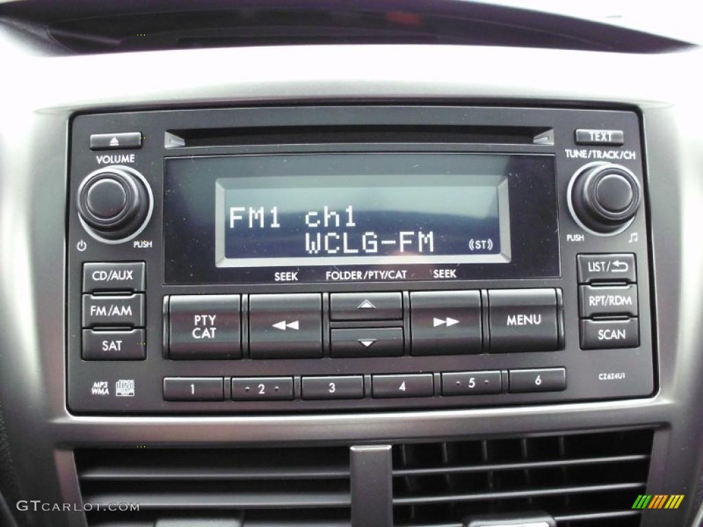 2011 Subaru Impreza 2.5i Premium Wagon Controls Photo #47212547