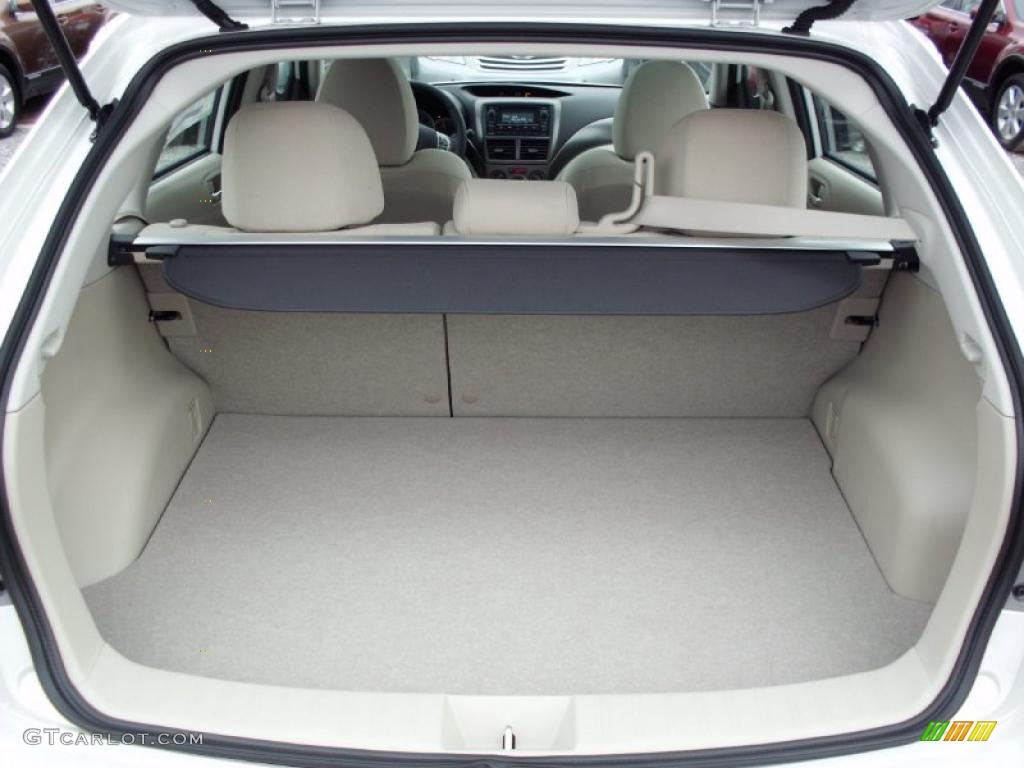 2011 Subaru Impreza 2.5i Premium Wagon Trunk Photo #47212637