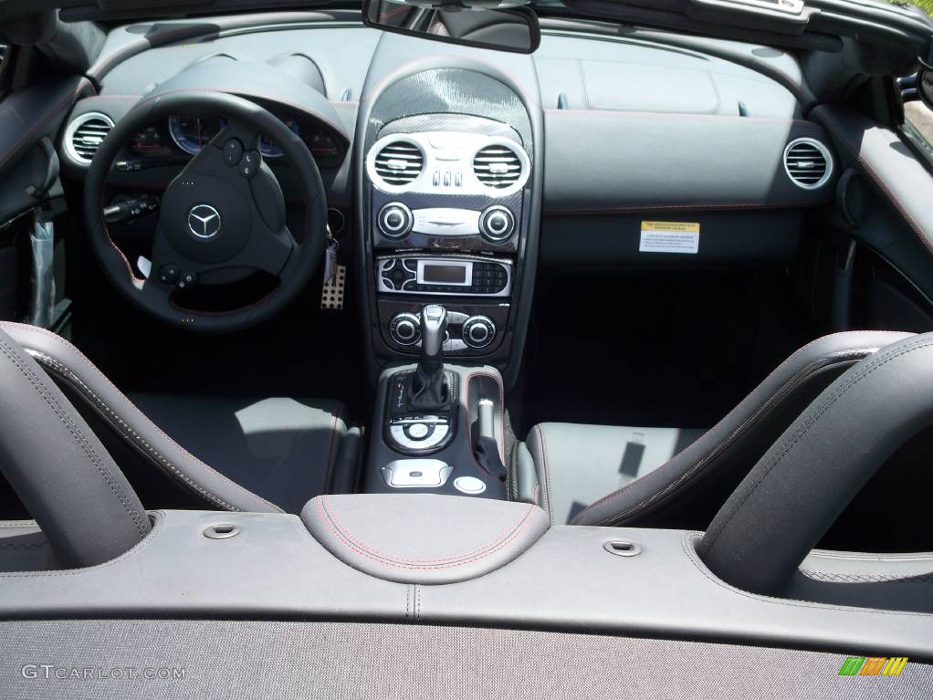 2008 Mercedes-Benz SLR McLaren Roadster Black Dashboard Photo #472130