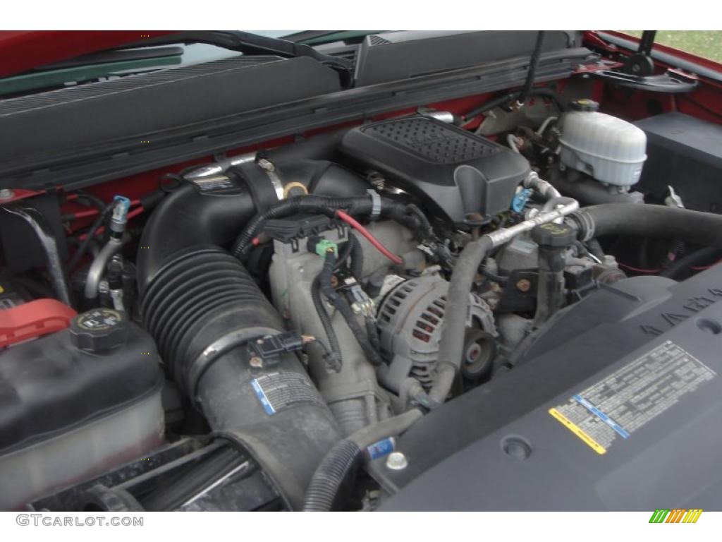 2007 GMC Sierra 3500HD SLE Crew Cab 4x4 Dually Engine Photos