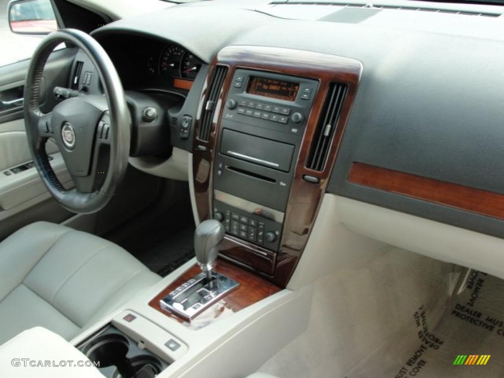 2005 Cadillac STS V8 Light Gray Dashboard Photo #47213783