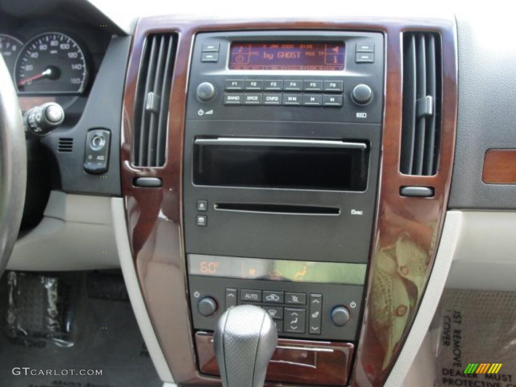 2005 Cadillac STS V8 Controls Photo #47213798