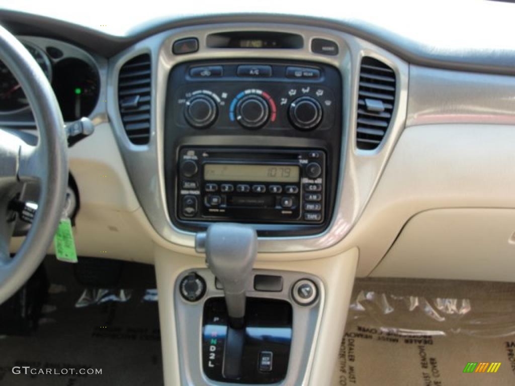 2002 Toyota Highlander I4 Controls Photo #47213990