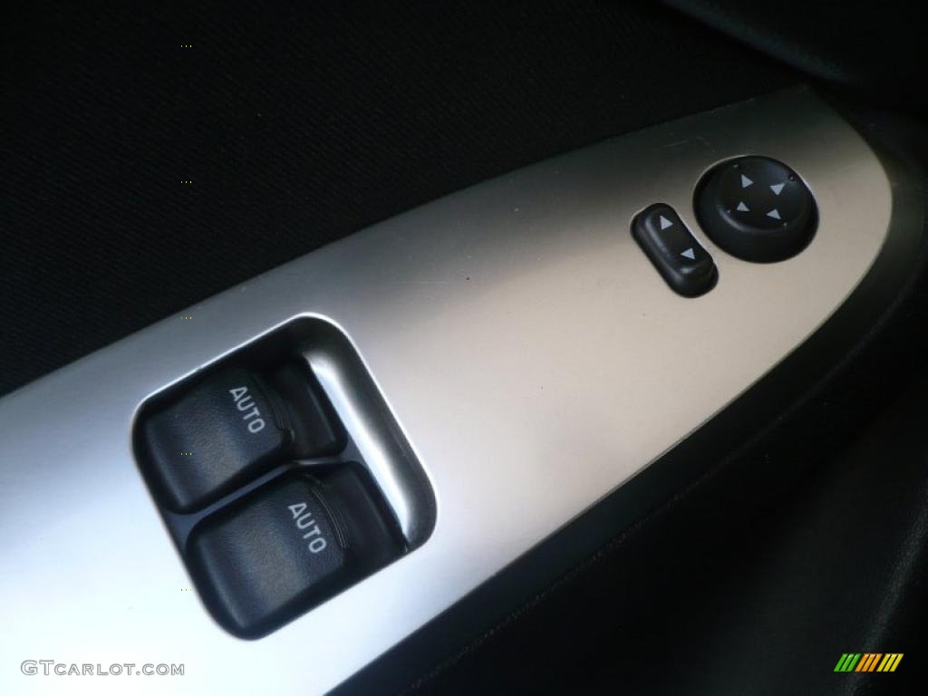 2009 Pontiac G6 GT Coupe Controls Photo #47215181