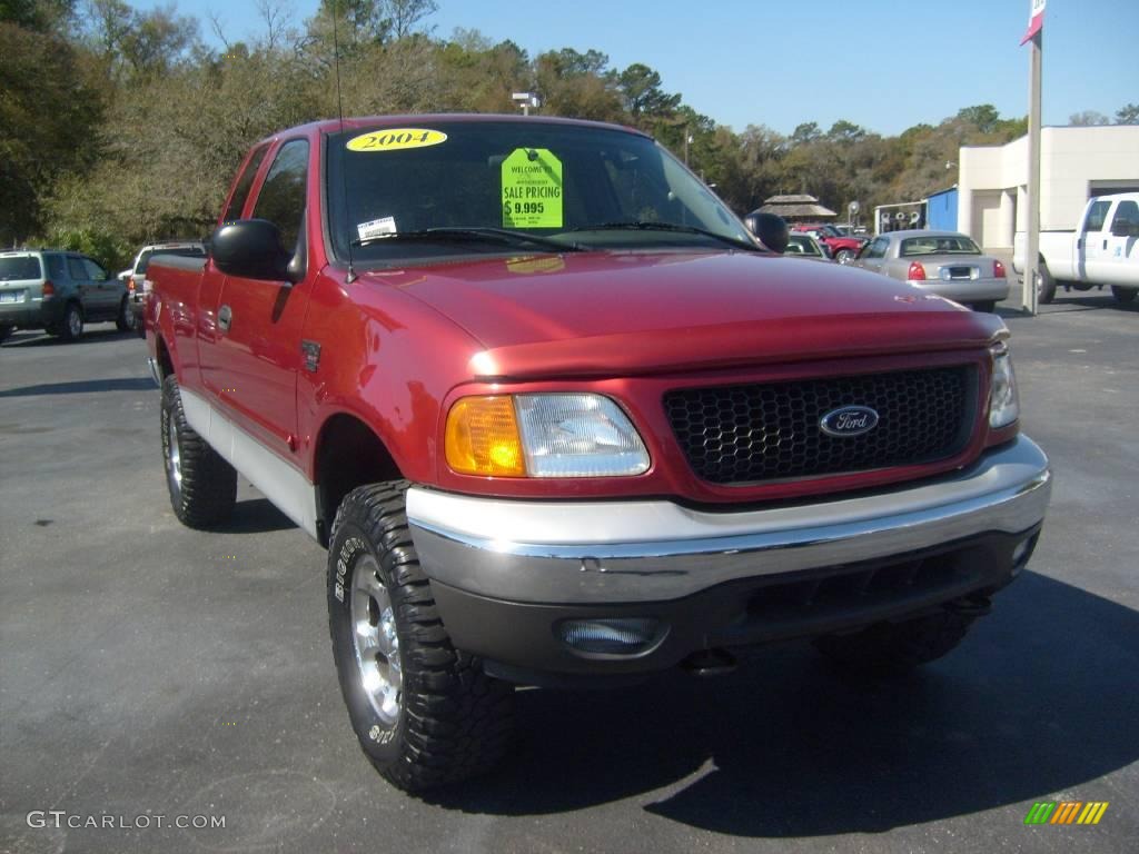 2004 F150 XLT Heritage SuperCab 4x4 - Toreador Red Metallic / Heritage Graphite Grey photo #9