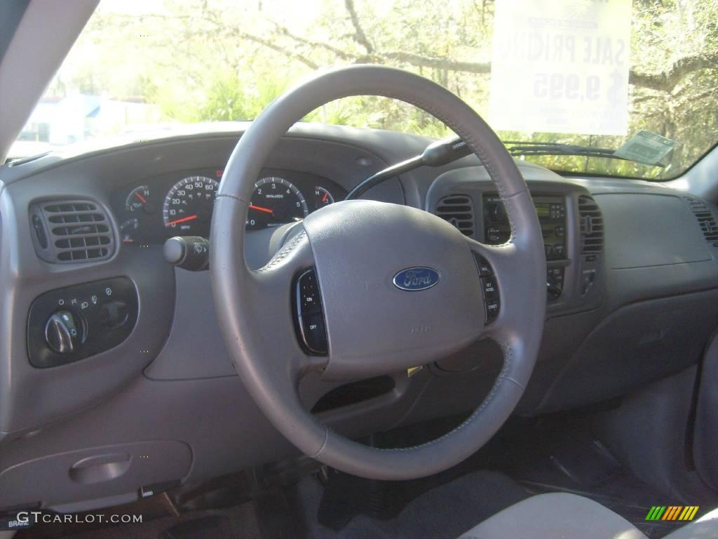 2004 F150 XLT Heritage SuperCab 4x4 - Toreador Red Metallic / Heritage Graphite Grey photo #18