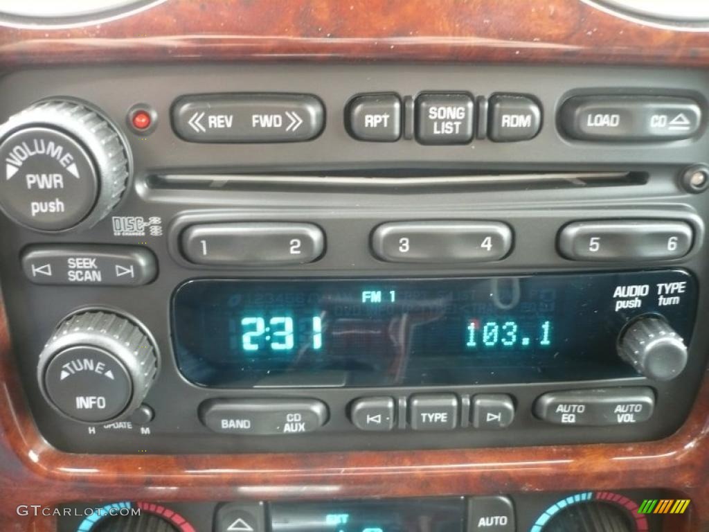 2008 GMC Envoy SLT 4x4 Controls Photo #47217296