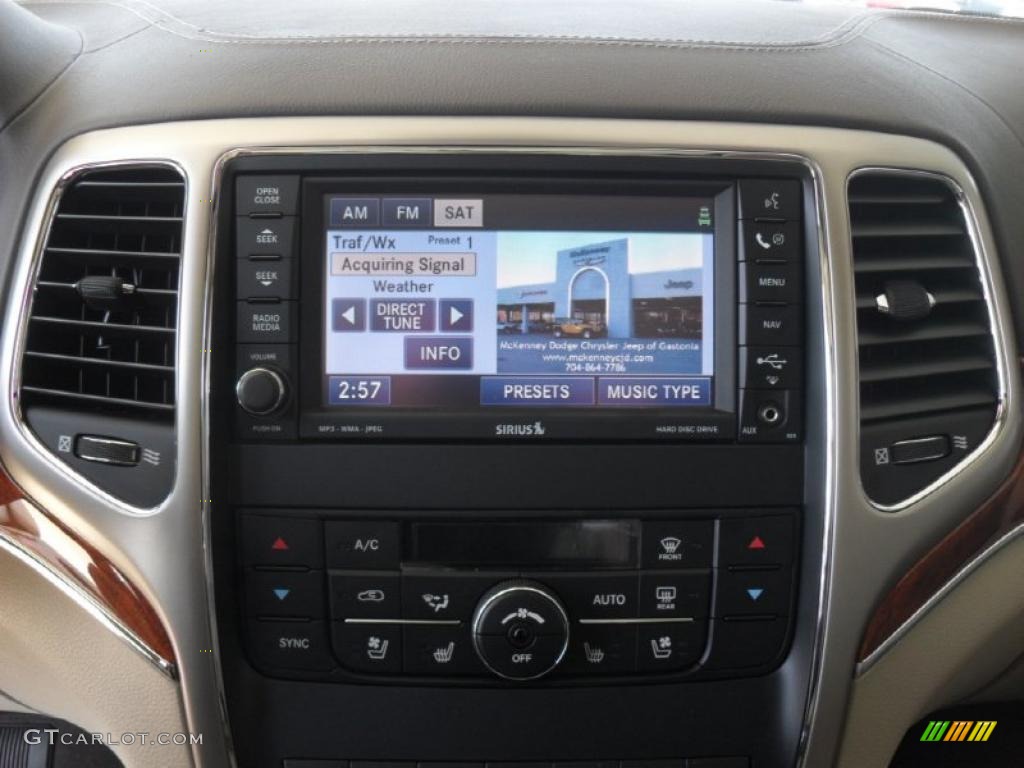 2011 Jeep Grand Cherokee Overland 4x4 Controls Photo #47218136