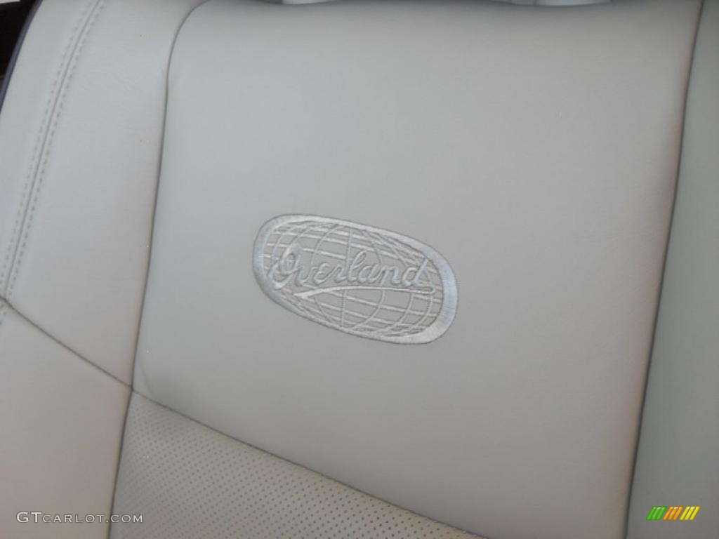 2011 Jeep Grand Cherokee Overland 4x4 Marks and Logos Photo #47218238