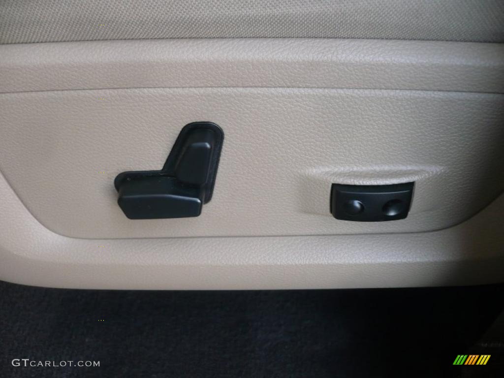 2010 Dodge Ram 1500 TRX4 Quad Cab 4x4 Controls Photo #47218275
