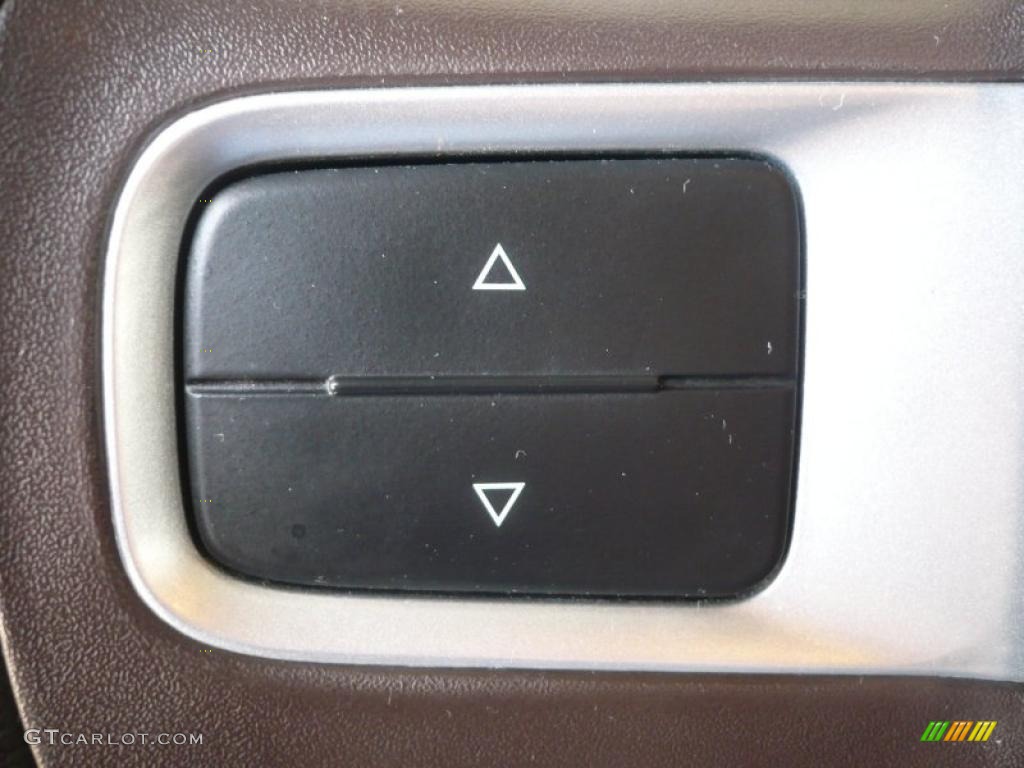 2010 Dodge Ram 1500 TRX4 Quad Cab 4x4 Controls Photo #47218295