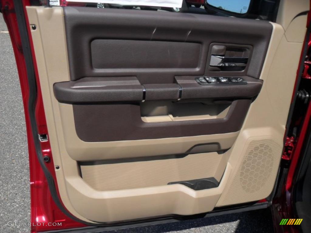 2011 Dodge Ram 1500 SLT Quad Cab Light Pebble Beige/Bark Brown Door Panel Photo #47219342