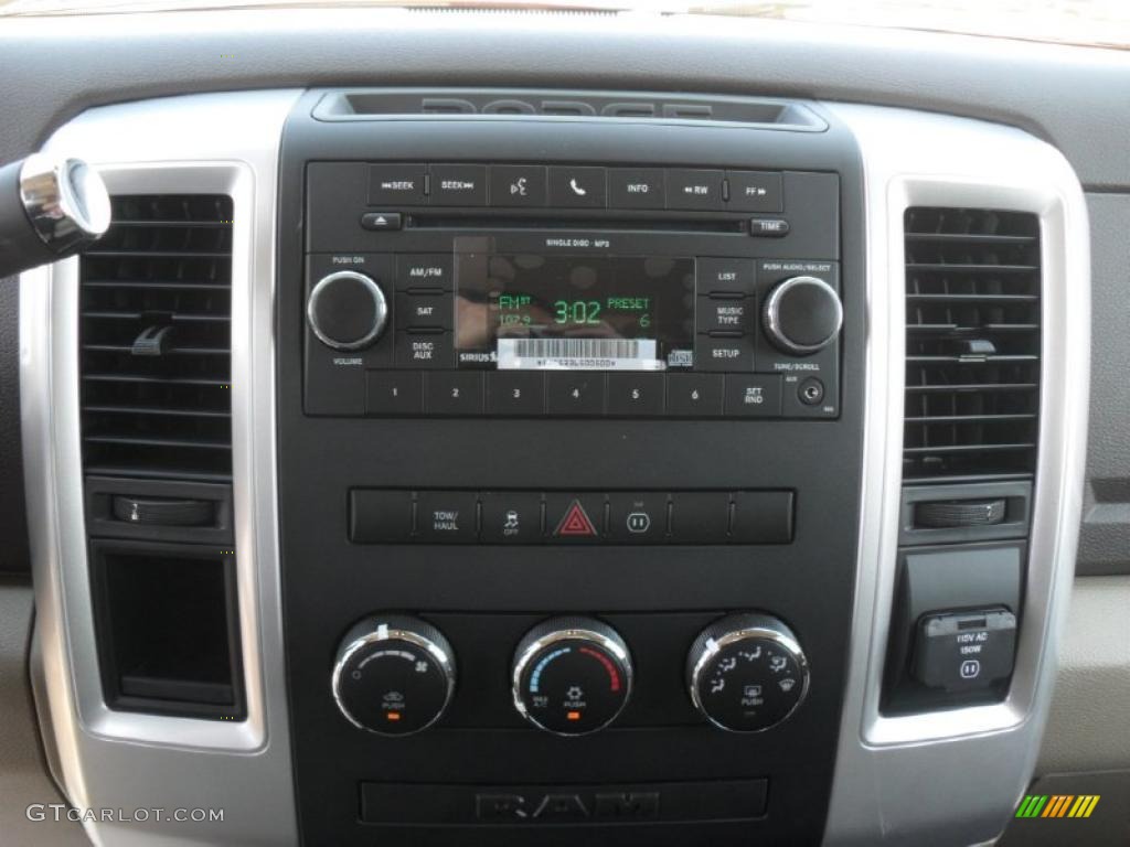 2011 Dodge Ram 1500 SLT Quad Cab Controls Photo #47219369