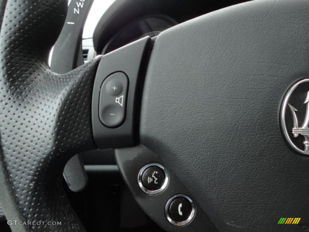 2009 Maserati GranTurismo S Controls Photo #47221316
