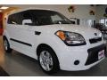 2011 Clear White Kia Soul +  photo #8