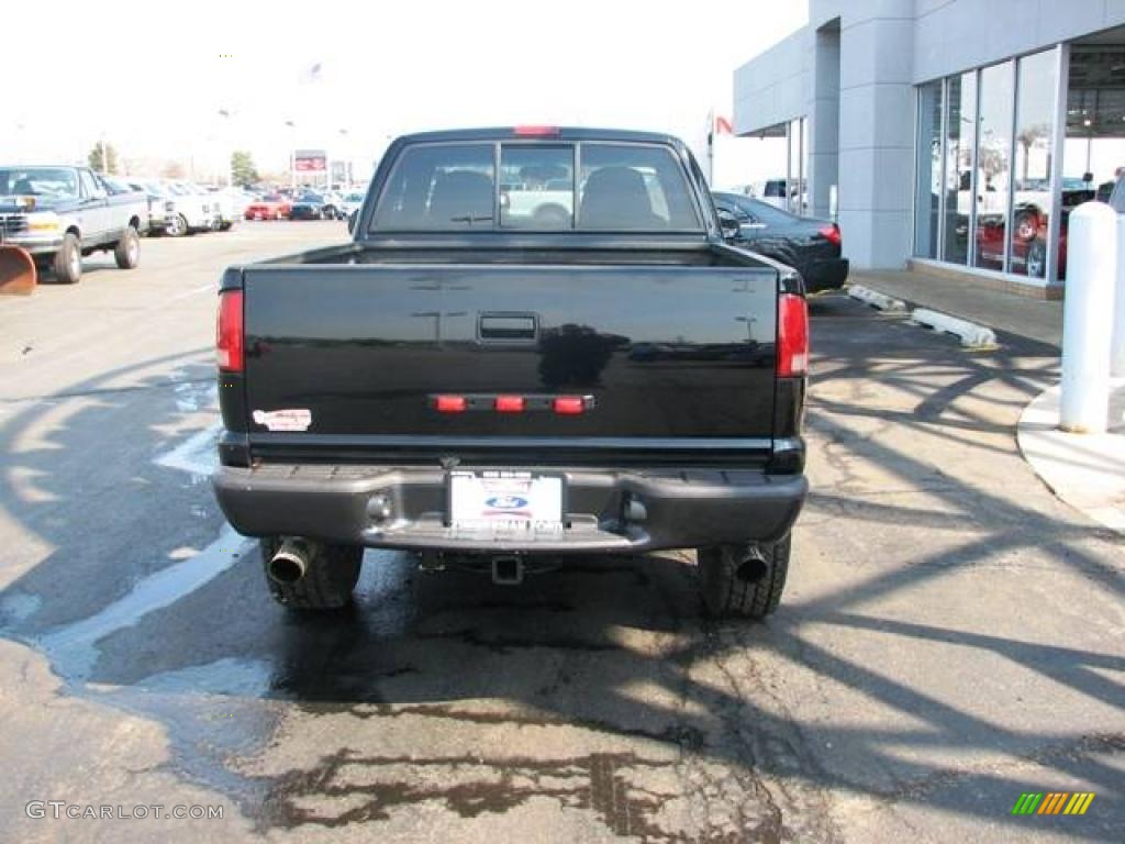2001 S10 ZR2 Extended Cab 4x4 - Onyx Black / Graphite photo #5