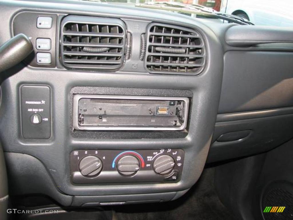 2001 S10 ZR2 Extended Cab 4x4 - Onyx Black / Graphite photo #10