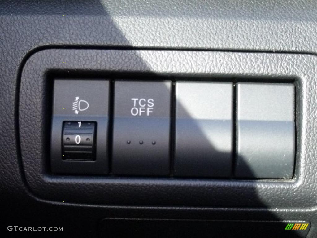 2008 Mazda CX-7 Grand Touring AWD Controls Photos