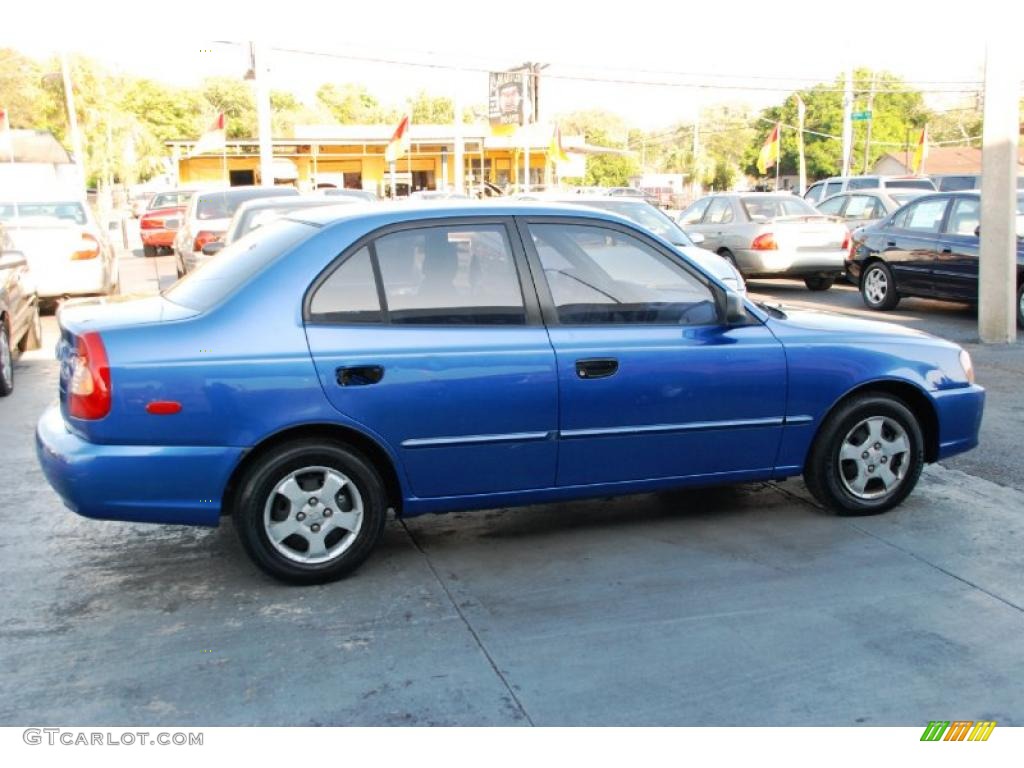 2002 Accent GL Sedan - Coastal Blue / Gray photo #4