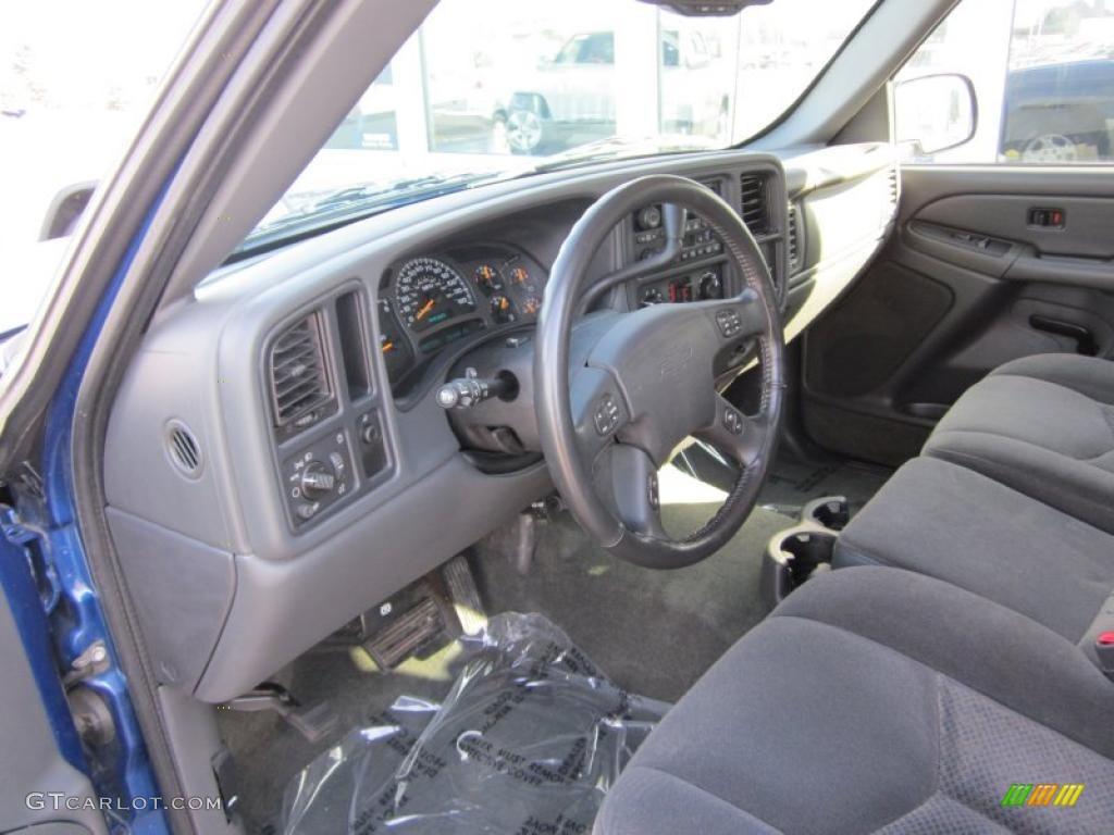 Dark Charcoal Interior 2004 Chevrolet Silverado 1500 LS Extended Cab Photo #47226830