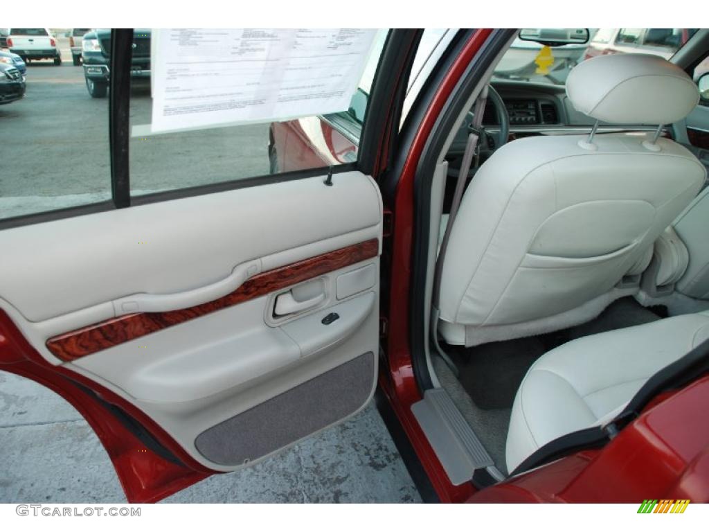 2000 Mercury Grand Marquis LS Light Graphite Door Panel Photo #47227340