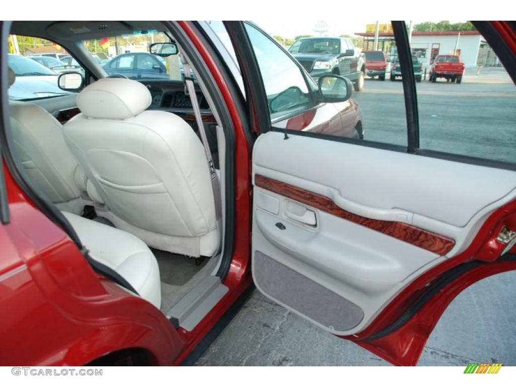 2000 Mercury Grand Marquis LS Light Graphite Door Panel Photo #47227355