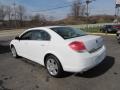 2009 Polar White Saturn Aura XE  photo #7